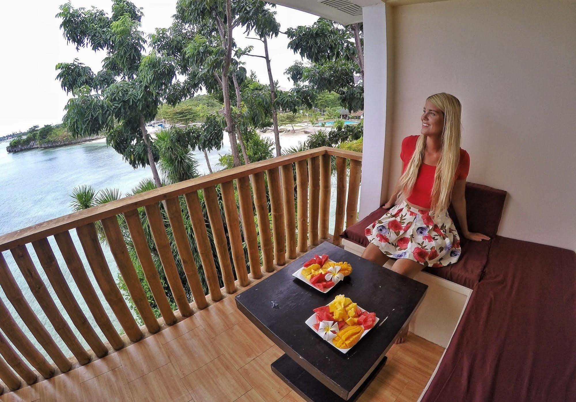 Thresher Cove Dive Resort Pulau Malapascua Bagian luar foto